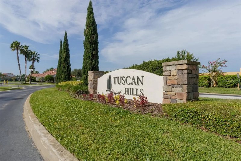 Entrance to Tuscan Hills Gated Community