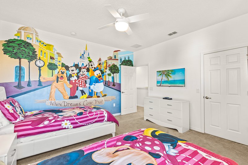 Magic Kingdom themed suite with two twin beds